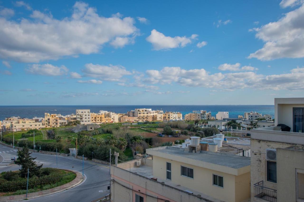Kernice Penthouse With Sea And Country Views Of * Xghajra
