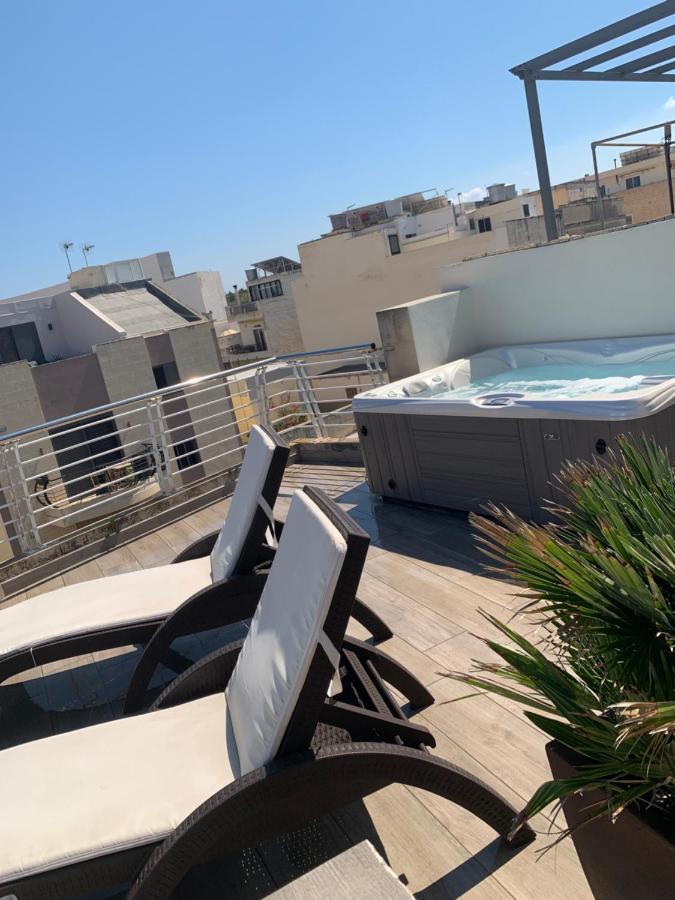 Kernice Penthouse With Sea And Country Views Of Apartment